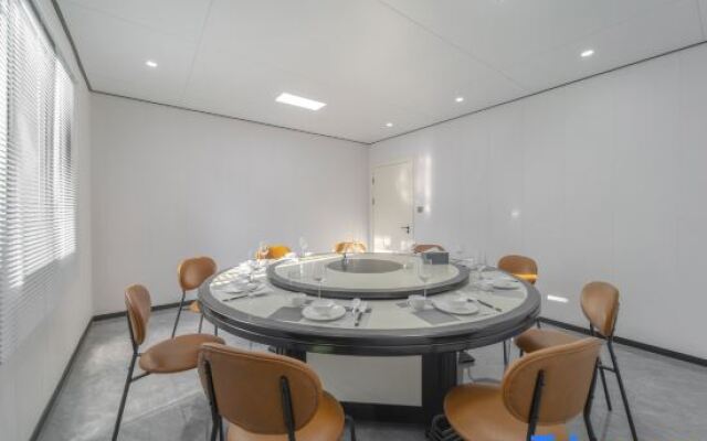 Yunshang Grassland · Anji Two-bedroom Design Light Luxury Holiday Beauty