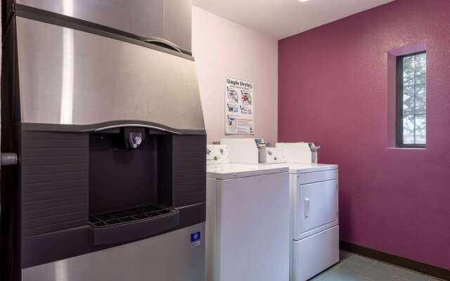 La Quinta Inn by Wyndham Kansas City Lenexa