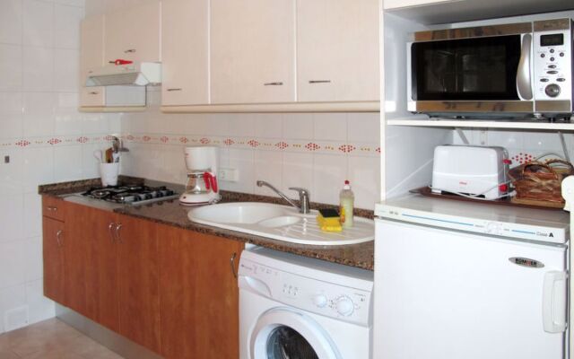 Apartamentos Amores (TEL200)