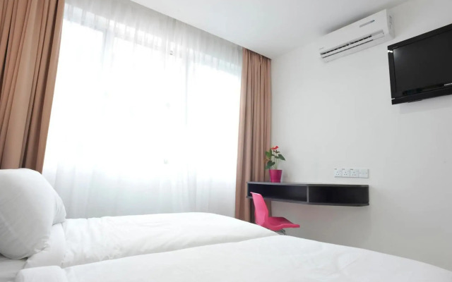 V Hotel