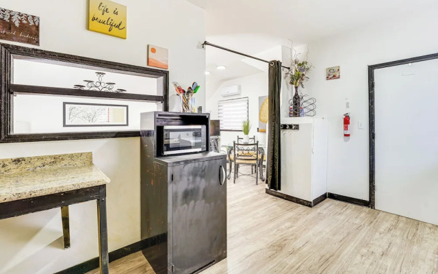 Springdale Vacation Rental ~ 9 Mi to Fayetteville!