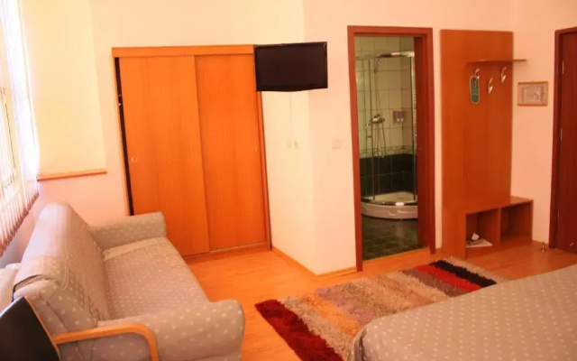 Hotel Sir Lujerului