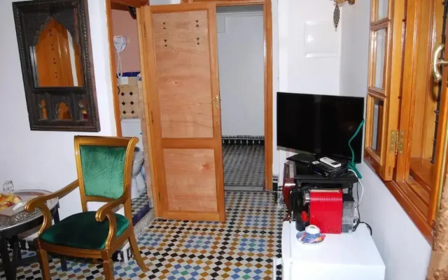 Room in B&B - Riad Authentic Palace & Spa - Rayhana