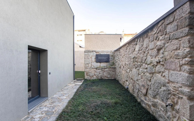 Downtown Studio w/ AC & Patio by LovelyStay