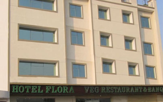 Hotel Flora — 3-star hotel in Bahadrabad