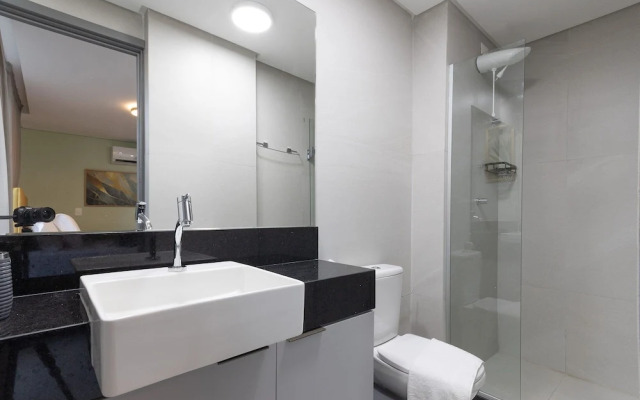 Breeze Residence By Carpediem