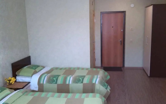 Guest House on Festivalnaya