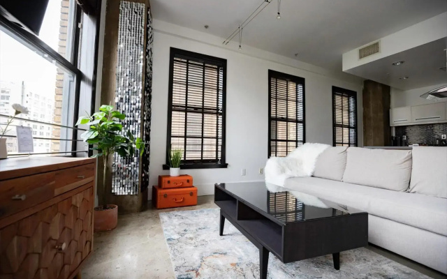 Urban Loft Apartment