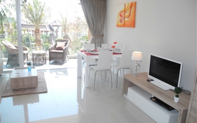 Chic Karon Studio with WIFI