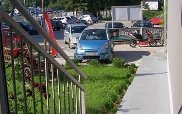 Guesthouse Ivac Inn Zagreb Airport