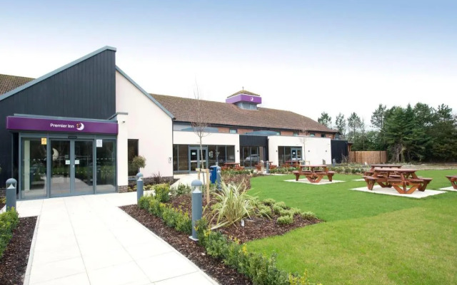 Premier Inn Newbury Town Centre South A339