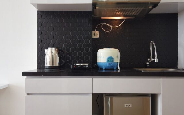 Economic Luxurious Studio Pinewood Apartment Jatinangor near JATOS