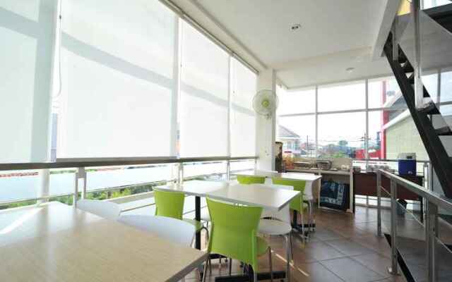 Nozz Hotel Semarang
