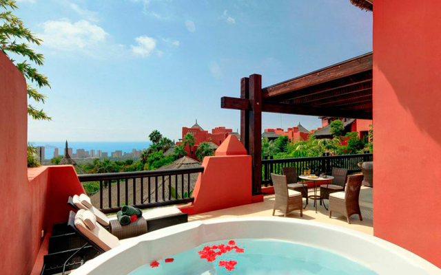 Asia Gardens Hotel & Thai Spa, a Royal Hideaway Hotel