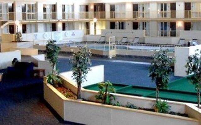 Grand Texan Hotel and Convention Center