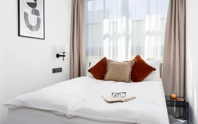 H11 Aparthotel