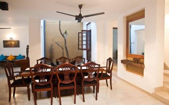 OYO 103 Lavinia Villa