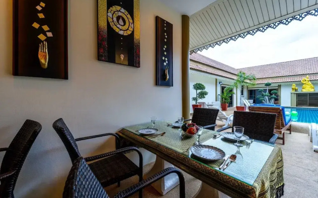 Family Bedroom in Boutique Hotel -SCR5