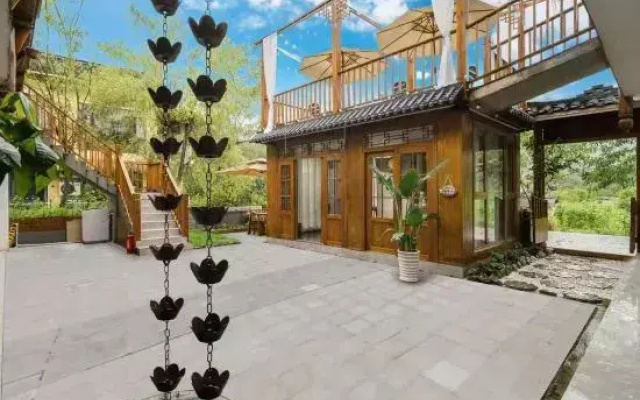 the South Flower of Fanjingshan City Has Opened A Guesthouse