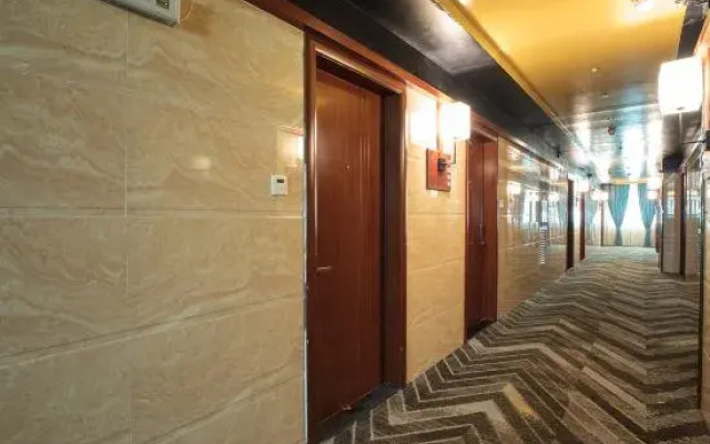Good Times Hotel (Nanning Jinxiang Avenue Subway Station)