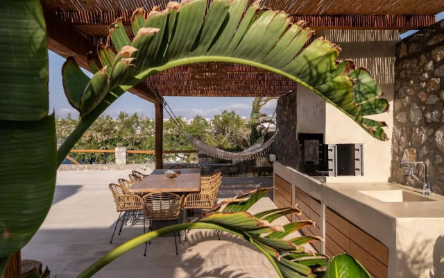 Island Times Villa by Unique Villas Collection