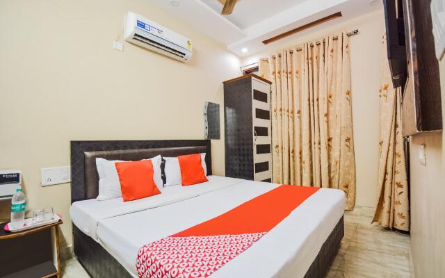 OYO 67884 Orange Residency