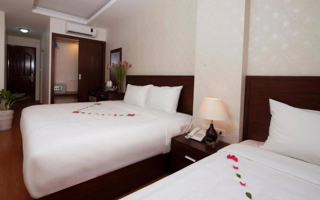 Rising Dragon Legend Hotel