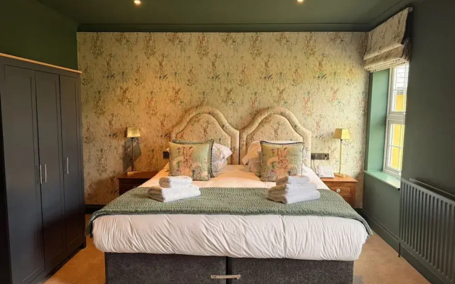 Moorhill House Hotel