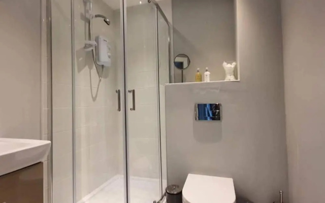 Inviting 1-bed Apartment in the Heart of Sheffield