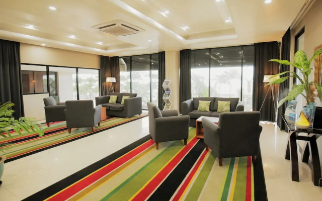 Ela Beach Hotel & Apartments