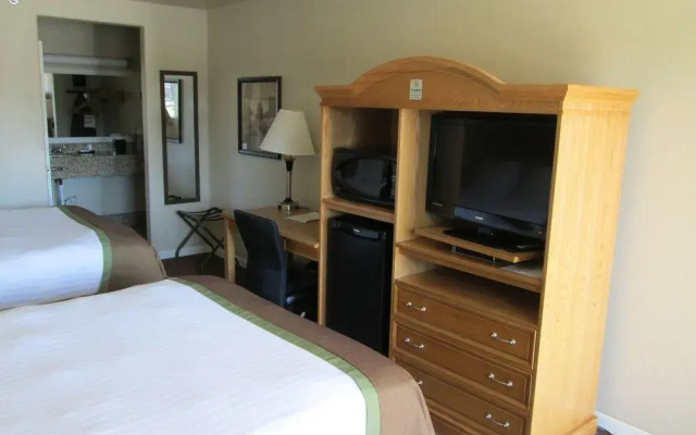 Woodland Inn