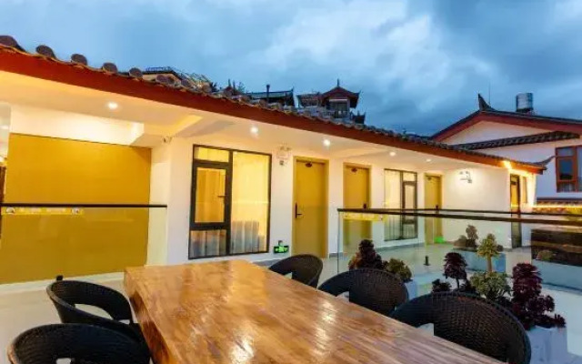 Yinian Huakai Xinian Homestay