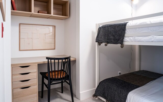 Sea Eagles Landing by Revelstoke Vacations