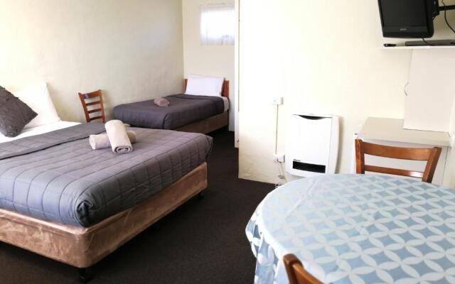 Wintersun Gardens Motel