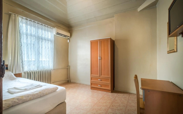 Yeni Hotel