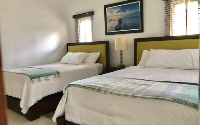Cosy 4bdr beach house in Ochio Rios