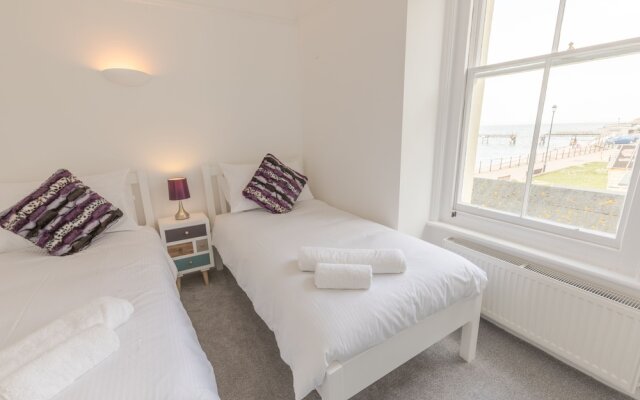 Pier View Apartment at Beach House