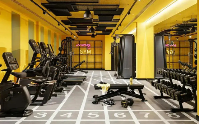 Moxy Alfragide Lisboa