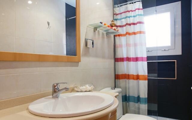 Caravel Be my Guest Castelldefels