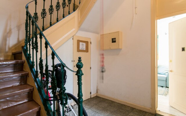 ALTIDO Charming Patio