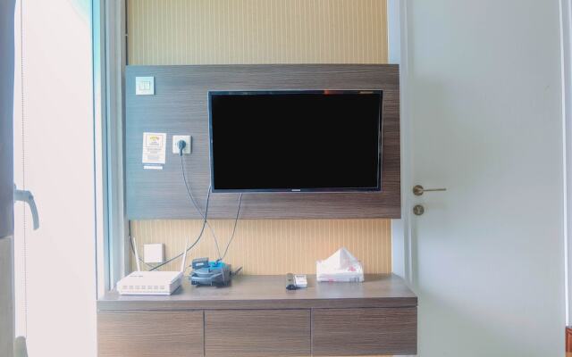 Warm 2BR Apartment at Green Pramuka City