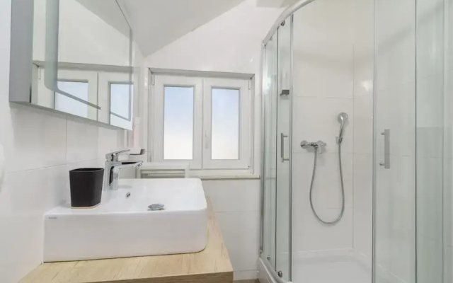 Villa White