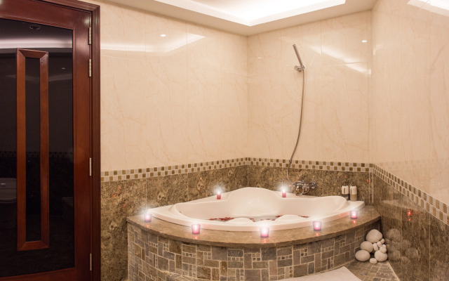 Valentine Hotel