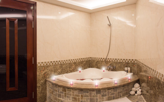 Valentine Hotel
