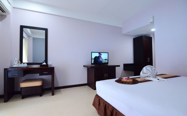 Grand Santhi Hotel