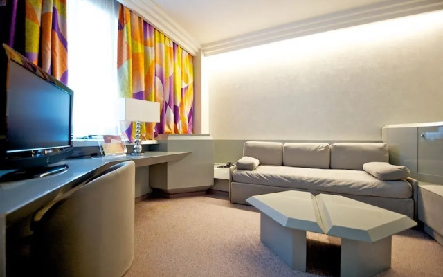 Ariha Hotel