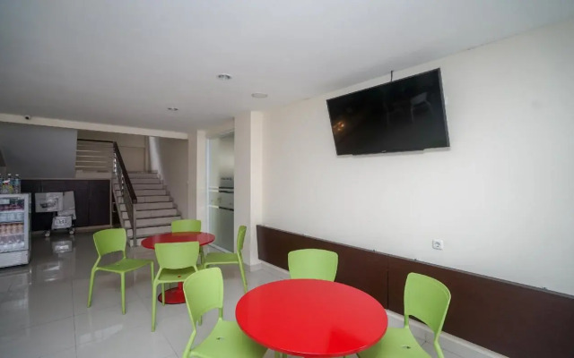 Homestay 82 By OYO Rooms