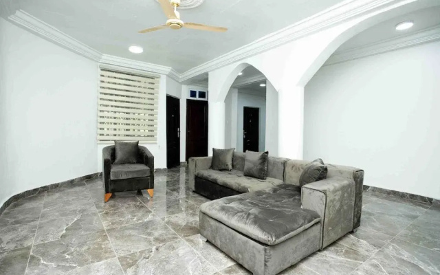 The Boaz Executive Place