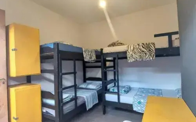 Hostel Brooklin - Hospedagem c/ café da manhã R$ 69,00