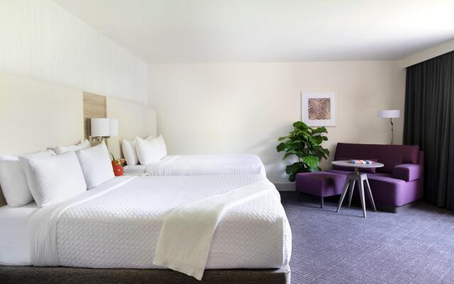 Crowne Plaza Atlanta Perimeter at Ravinia by IHG